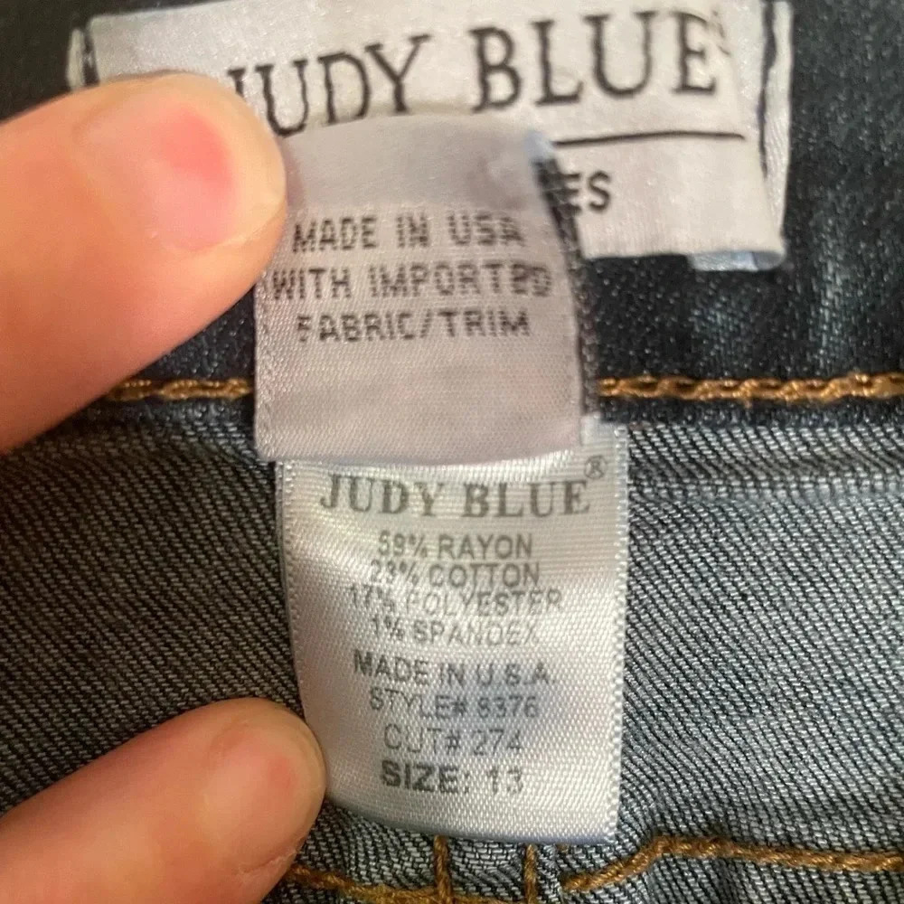 Judy Blue Stretchy Mid Rise Skinny Jeans, Made in USA, Size 13 - Picture 5 of 8